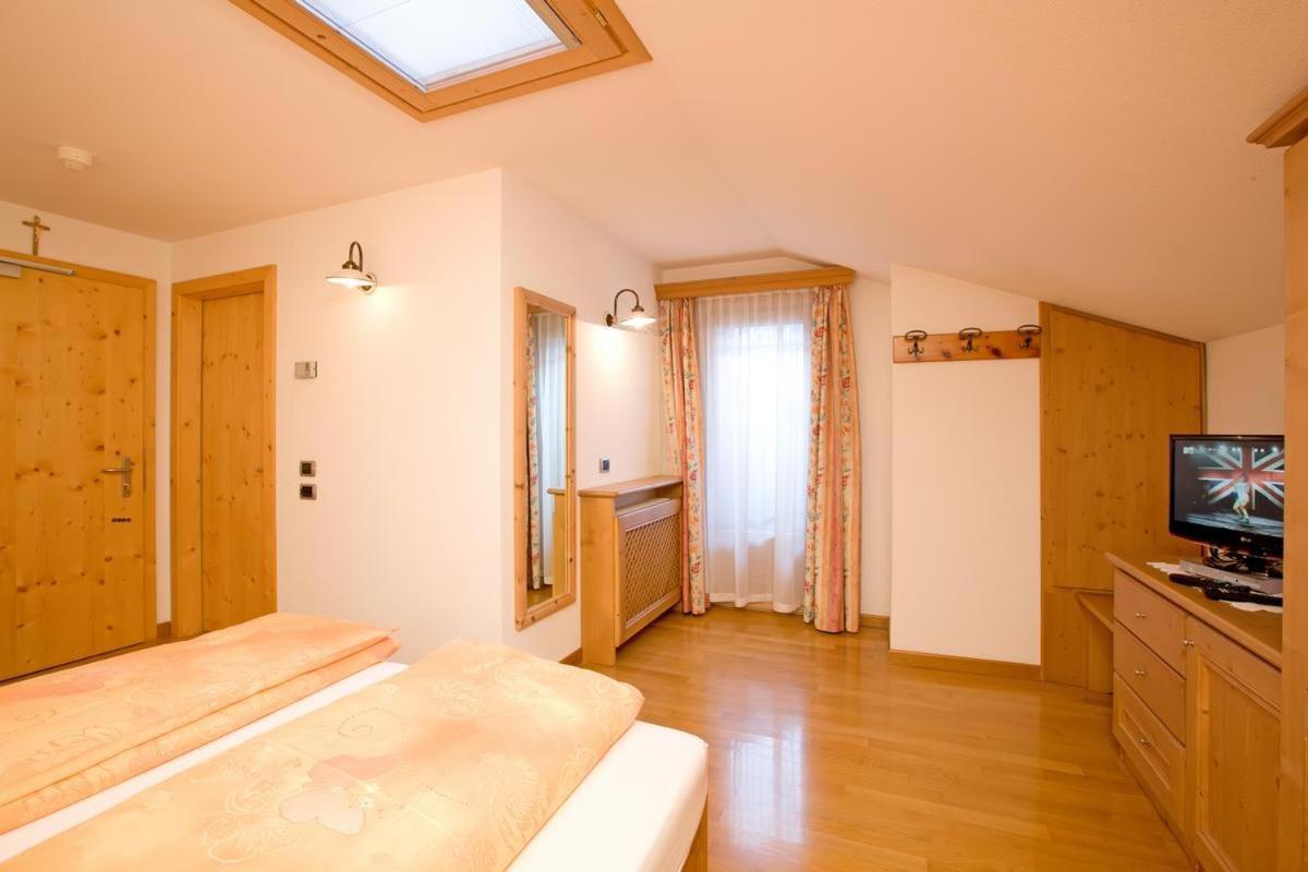 Hotel Garni Al Plan Лівіньо Екстер'єр фото